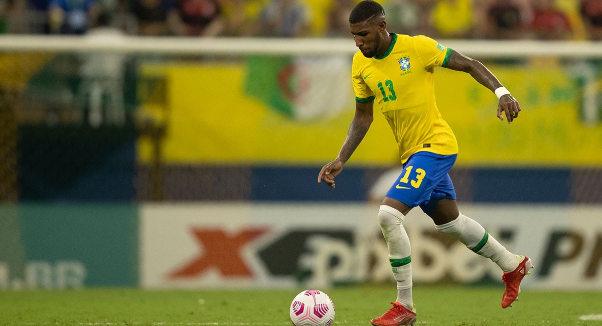 Brasil golea a Uruguay en Manaos con espectáculo de Raphinha y Neymar